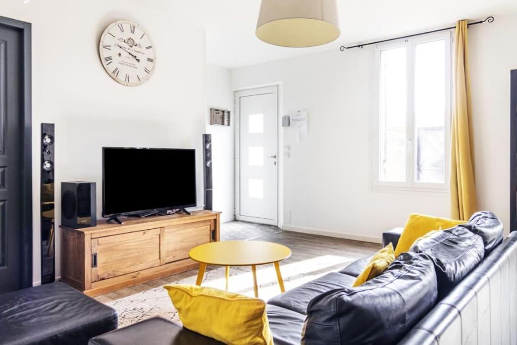 Maison Familiale En Pierre A 10 Min De Bordeaux Bassens  Экстерьер фото